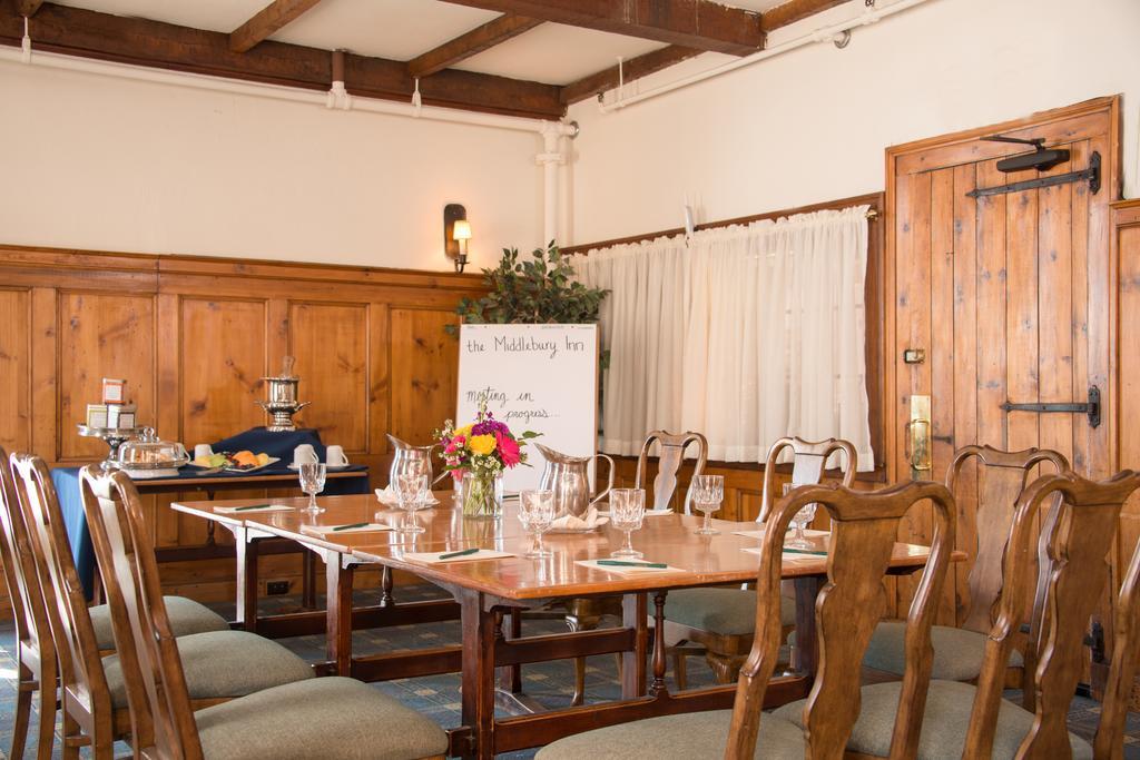 Middlebury Inn Екстериор снимка
