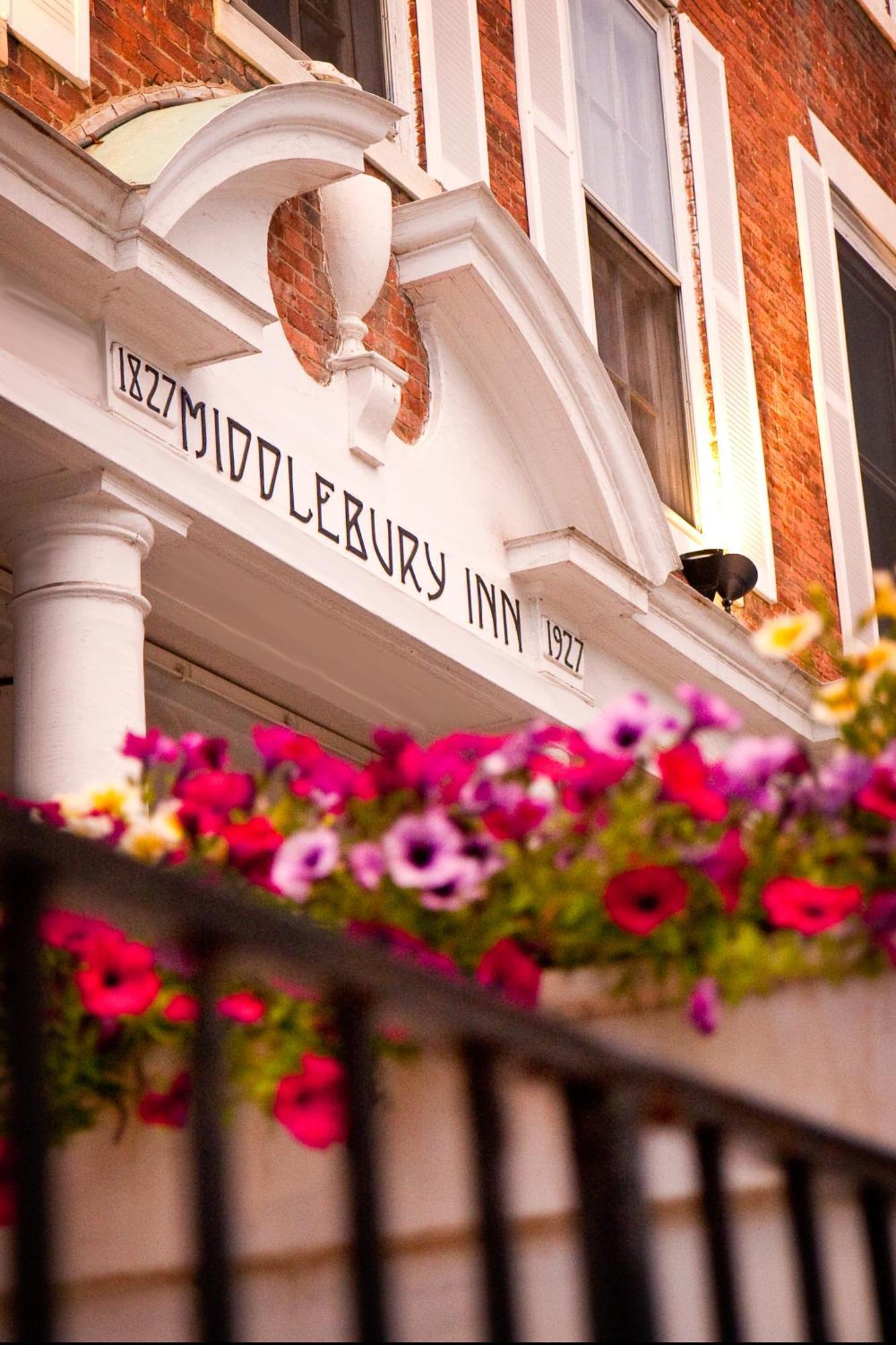 Middlebury Inn Екстериор снимка