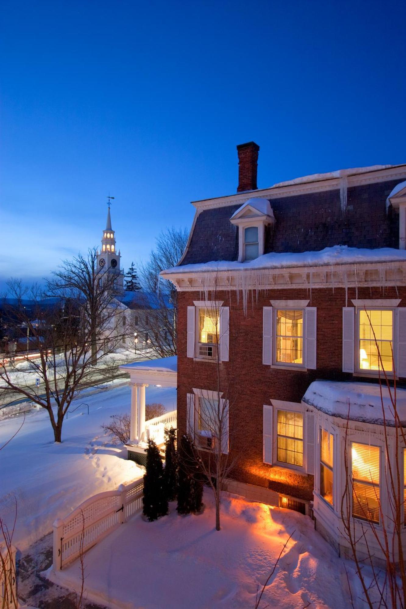 Middlebury Inn Екстериор снимка
