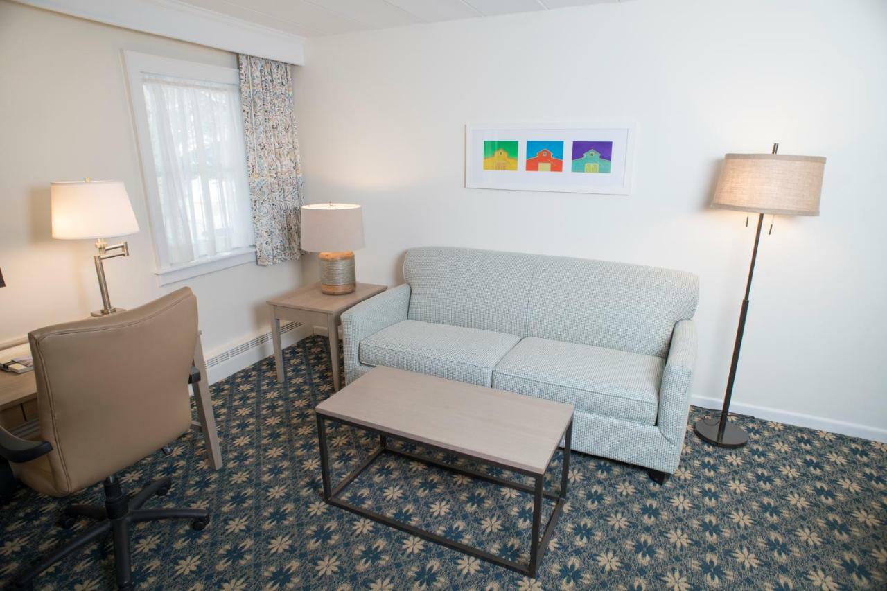 Middlebury Inn Екстериор снимка