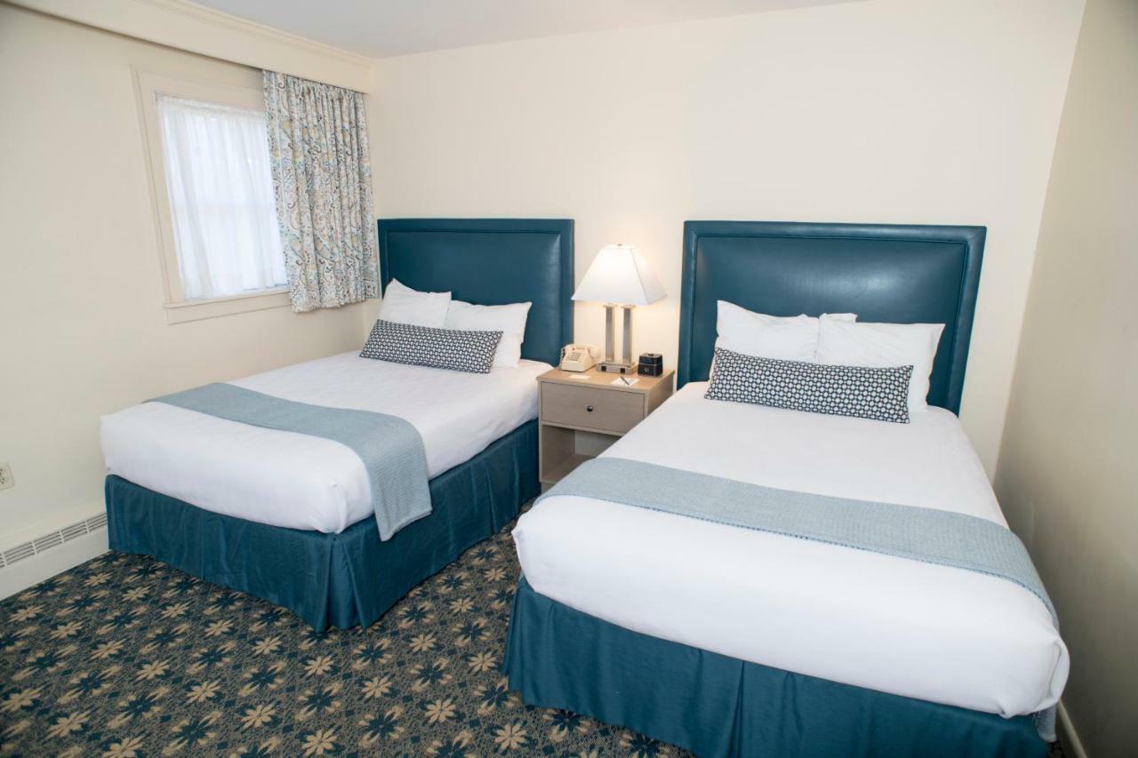 Middlebury Inn Екстериор снимка