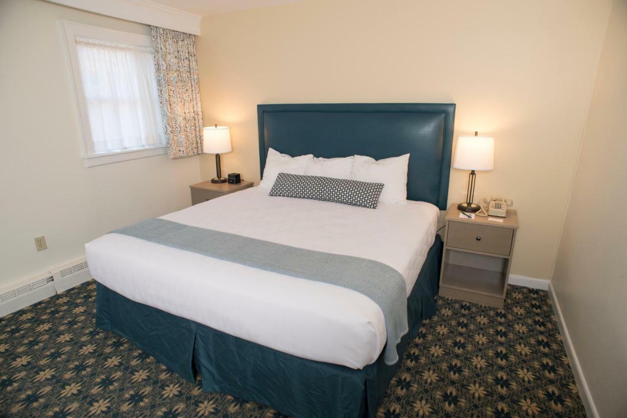 Middlebury Inn Екстериор снимка