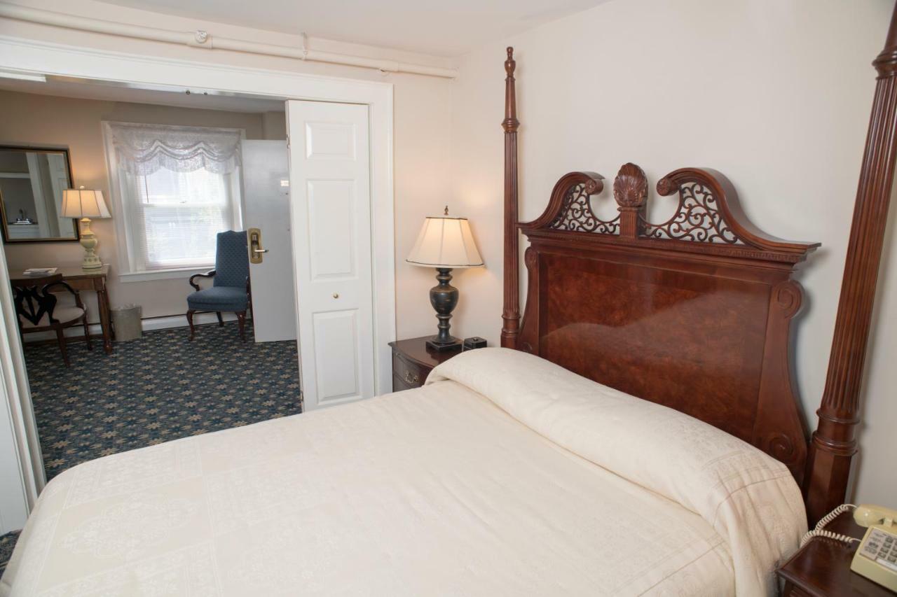 Middlebury Inn Екстериор снимка